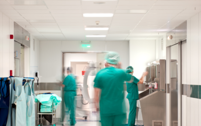 How Hospitals Can Use a UVC Light Box To Decontaminate Shared Devices